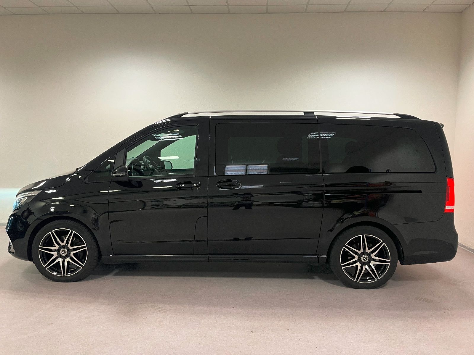 Mercedes-Benz V 250 d Lang AMG Line *7-Sitze/Kamera/LED foto 19