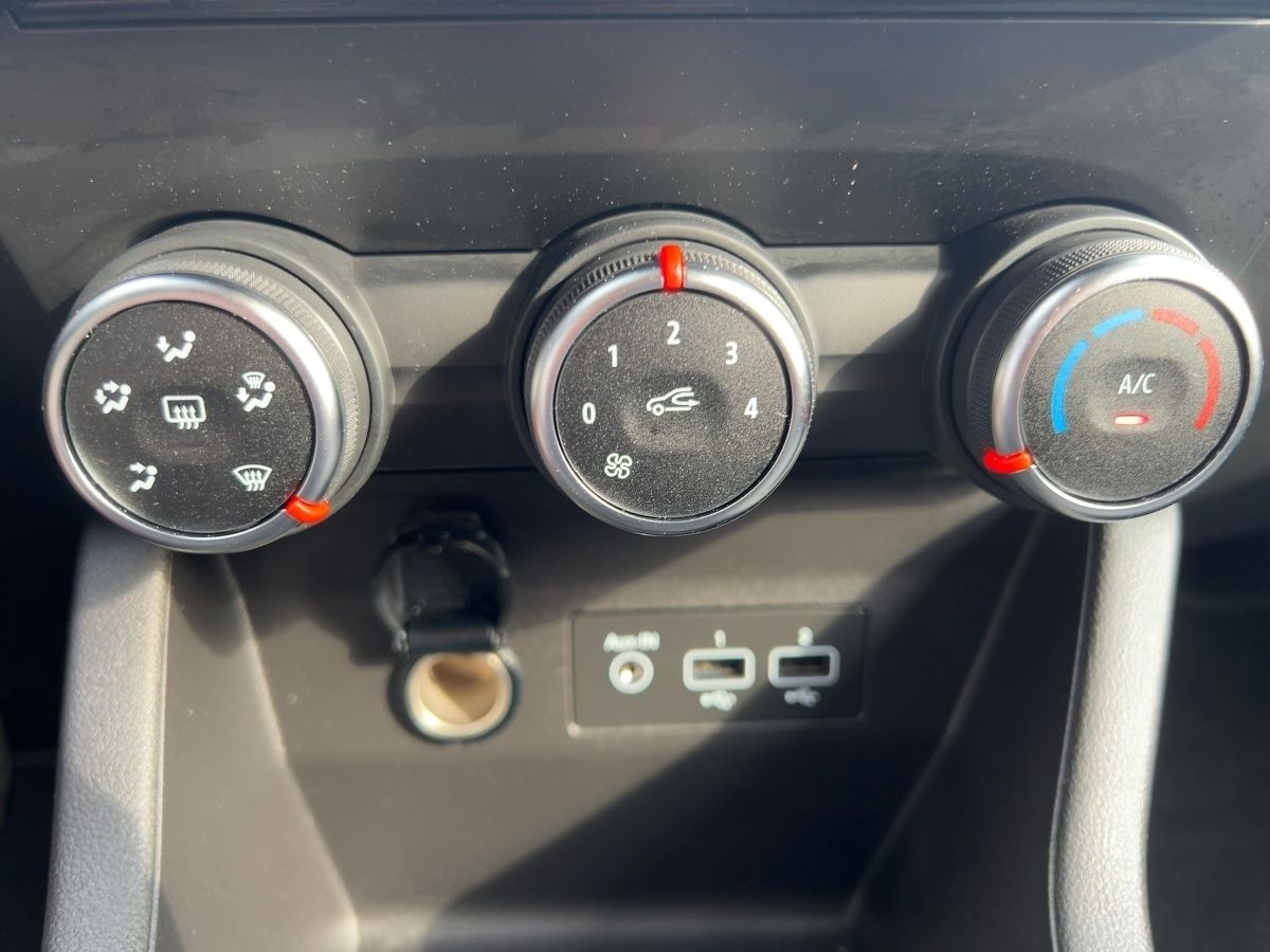 Renault Clio - Bild 17