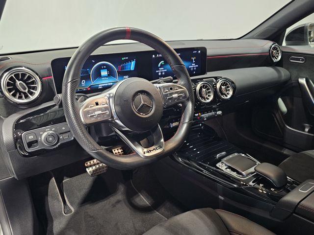 Mercedes-Benz CLA 35 AMG Shooting Brake Pano Led AHK KAMERA