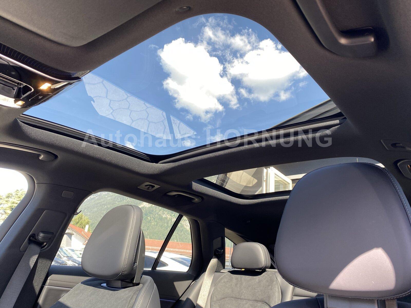 Mercedes-Benz E 220 d T-Modell AMG 360 DISTR AHK PANOSD MEMORY