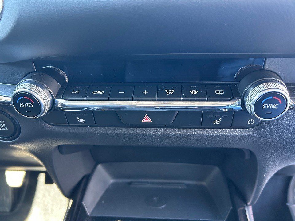 Fahrzeugabbildung Mazda CX-30 2.5L e-SKYACTIV G 140ps