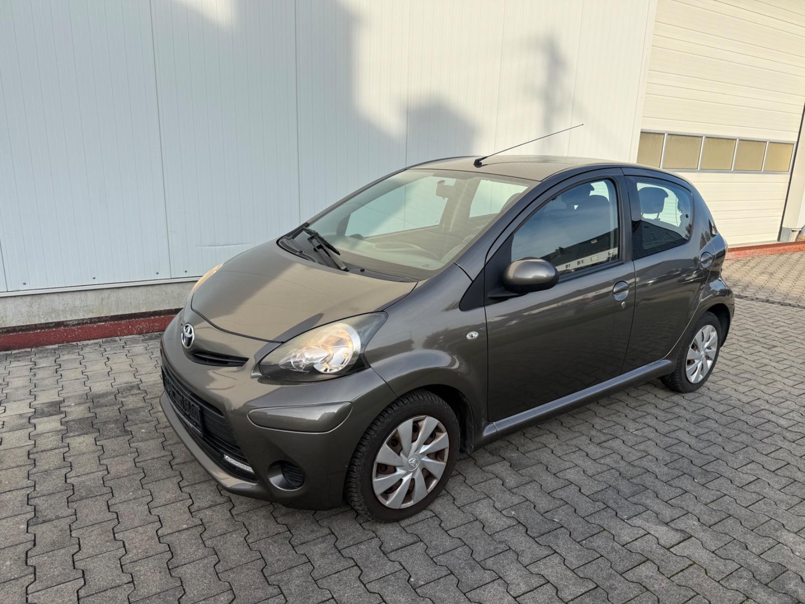 Toyota Aygo (X)