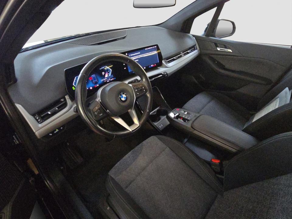 BMW 218 Active Tourer 218i Active Tourer Steptronic DCT Sitzhzg. Vorn, миниатюра 10
