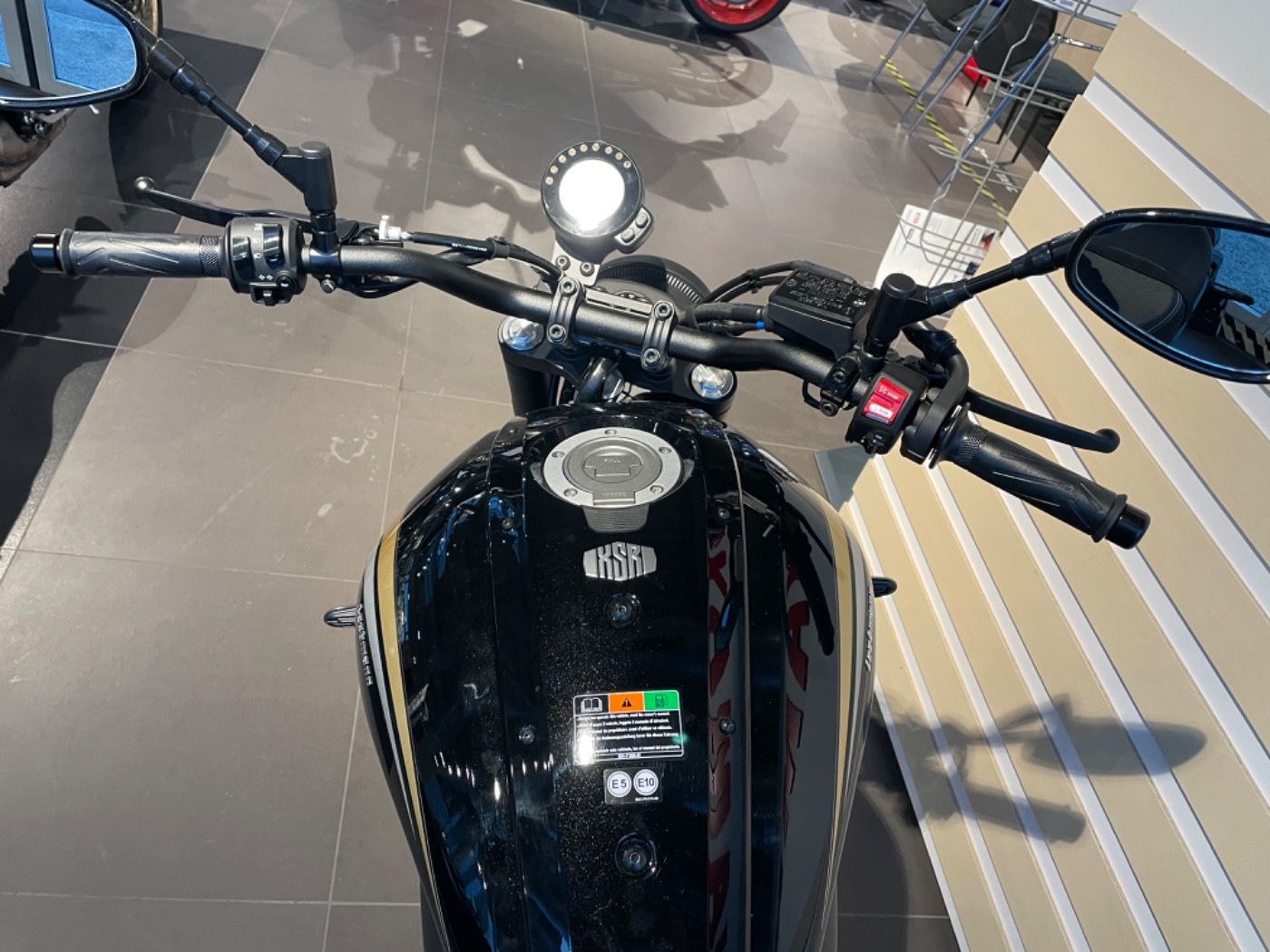 Fahrzeugabbildung Yamaha XSR 700