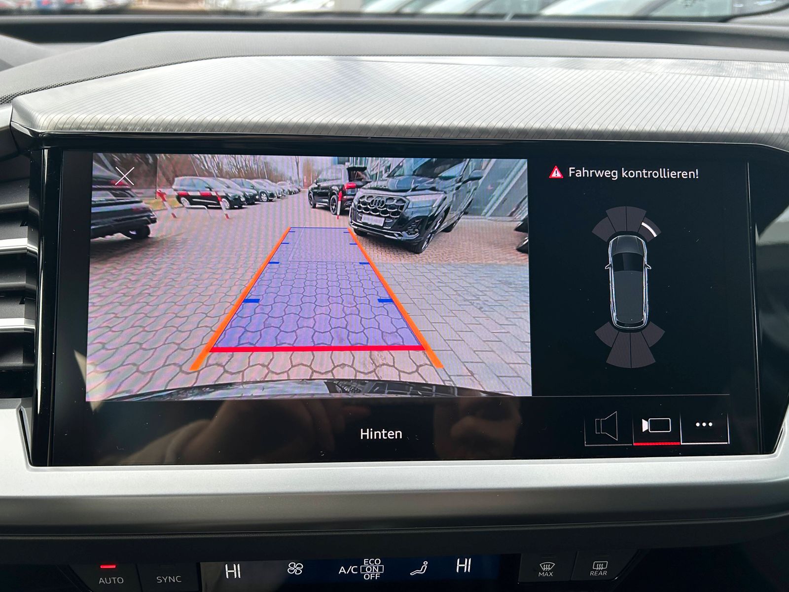 Audi Q4 e-tron - Bild 12