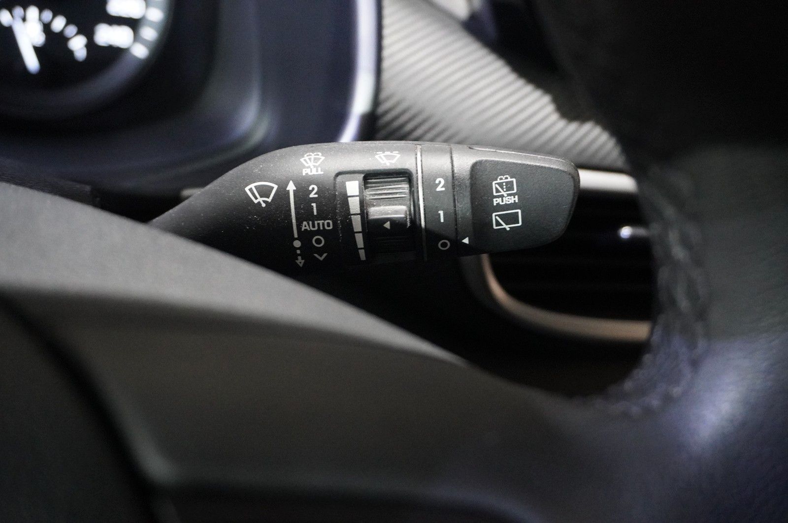 Fahrzeugabbildung Hyundai Tucson 1.6 T-GDI TREND AUTO. NAVI/LED/KAMERA/SHZ