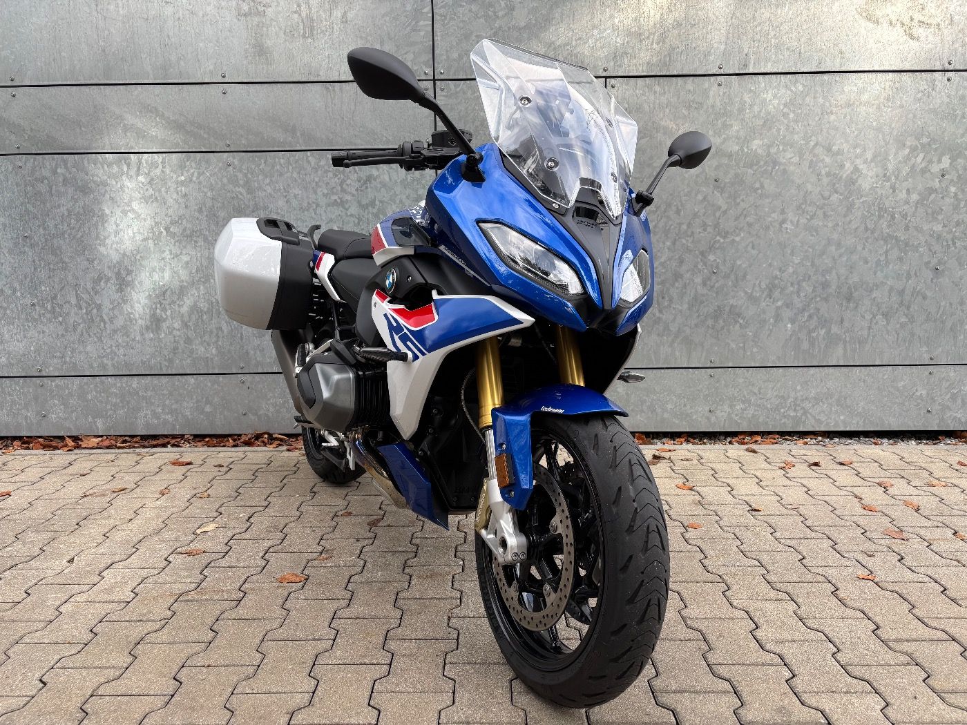 Fahrzeugabbildung BMW R 1250 RS Sport 3 Pakete Akrapovic Seitenkoffer