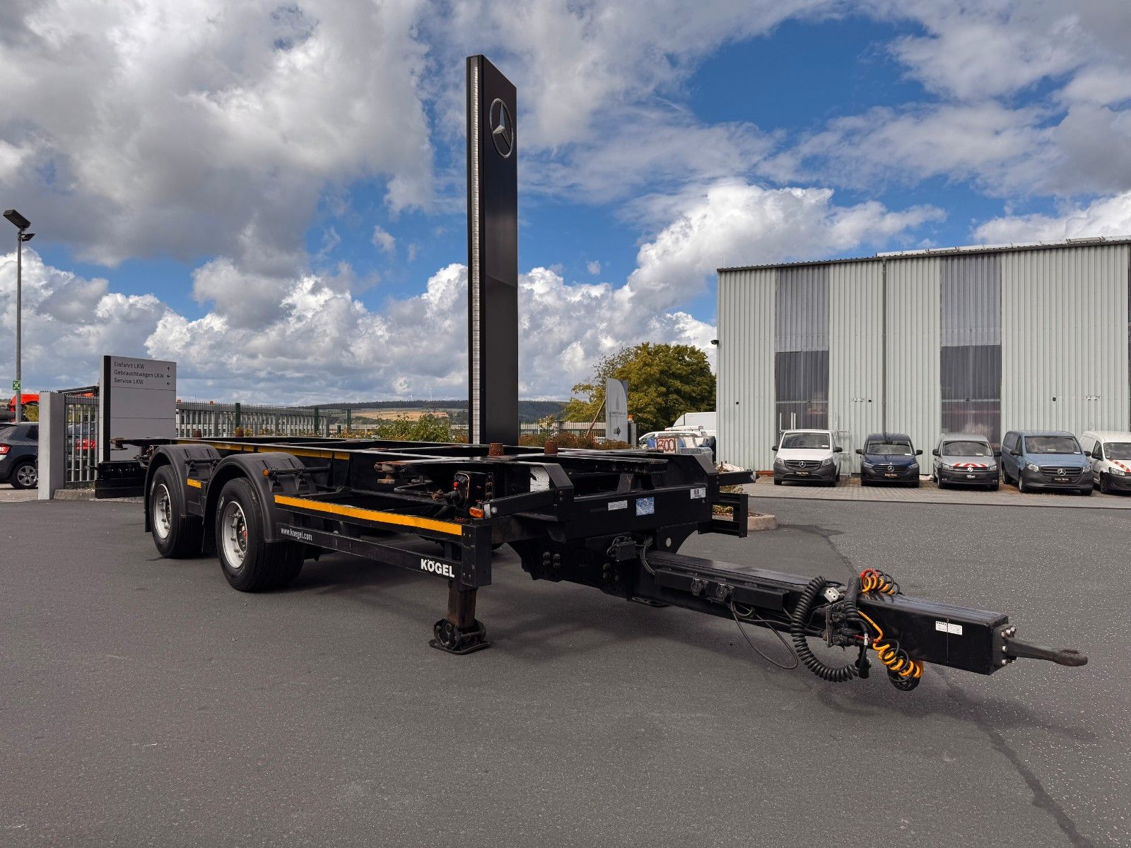 Fahrzeugabbildung Kögel ZW 18 Lafette SAF Achsen 15.910kg Nutzlast