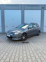 Hyundai i30 CW blue Comfort+HU & Service neu+1. Hand! - Hyundai i30 aus 2010: Cw