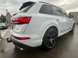 Audi SQ7 TDI 7 Sitzer Pano TV DVD Massage Bose Voll - Audi mit Diesel-Antrieb: Dvd