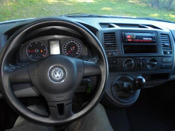 Volkswagen T5 Transporter - 12