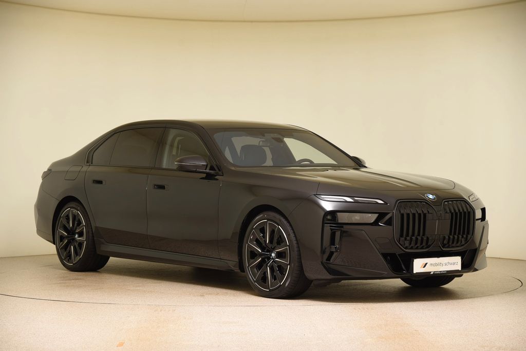 BMW 740