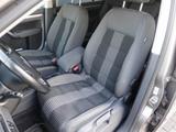 Volkswagen Touran 1.9 TDI DPF United NAVI Winterpaket 7-Sit - Volkswagen Touran mit Diesel-Antrieb: Kleinbus, 1.9