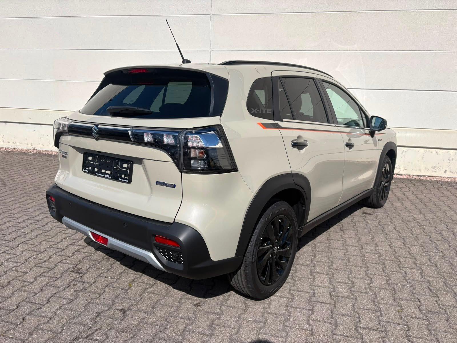 Suzuki S-Cross   Comfort+ AllGrip X-ITE