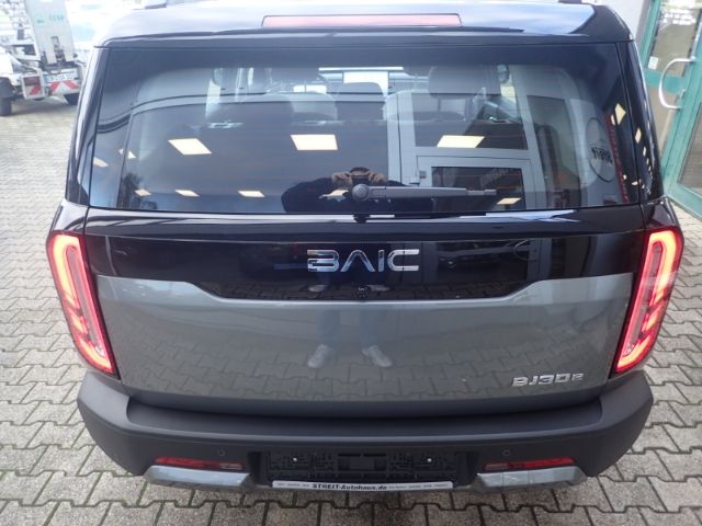 Fahrzeugabbildung BAIC BJ30 4WD HEV El. Panodach Leder digitales Cockpi