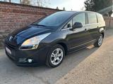 Peugeot 5008 Family plus, Pano, 7-Sitzer - gebrauchte Peugeot 5008 aus dem Jahr 2011