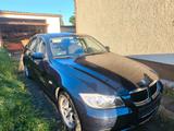 BMW 320i E90 Erster Hand TÜV neu - BMW aus 2006: 3er