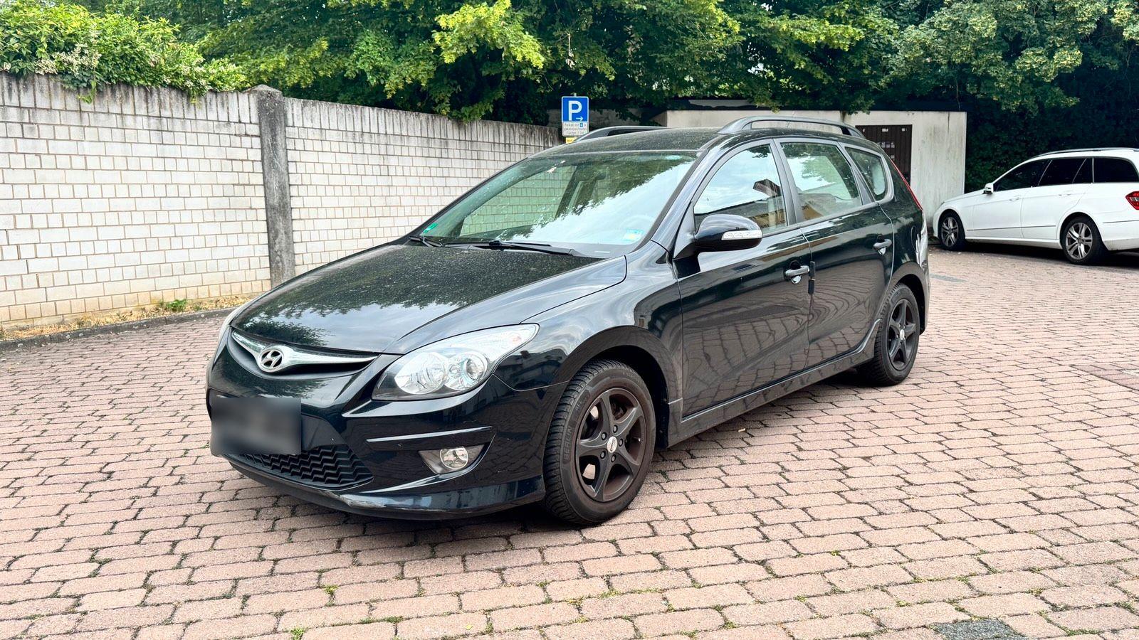 Suzuki Baleno 2012 — rear view
