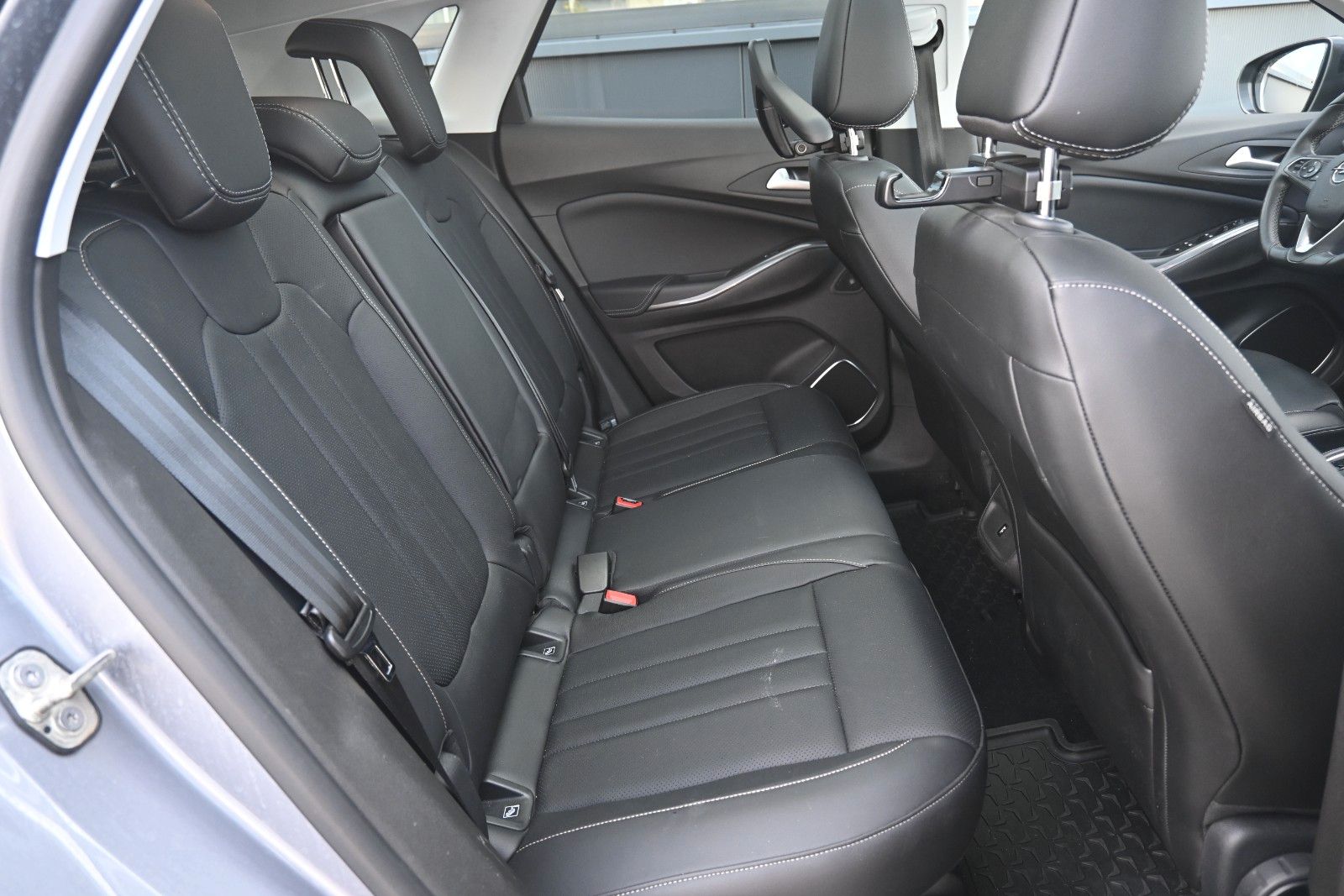 Fahrzeugabbildung Opel Grandland (X) 1.6 Turbo Autom. Ultimate*Pano*ACC