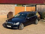 Mercedes-Benz E 250 CDI 4Matic - Mercedes-Benz E 250: Blau