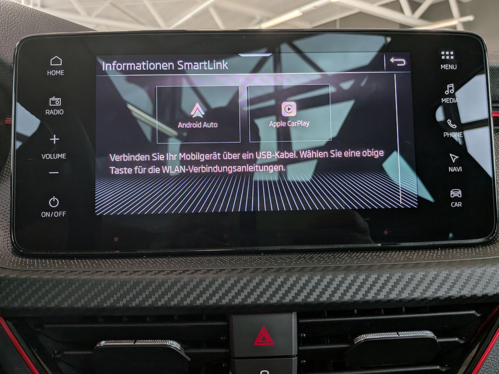 Fahrzeugabbildung SKODA Kamiq 1.5 TSI DSG Monte Carlo Pano Matrix 5J.GAR