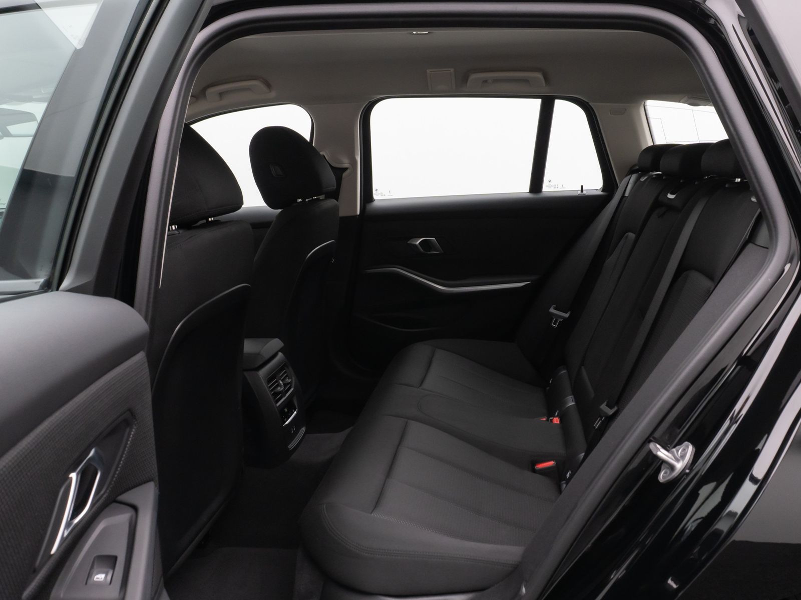 Fahrzeugabbildung BMW 318i Kamera DAB CockPit+ Alarm Geschwindigkeitsr