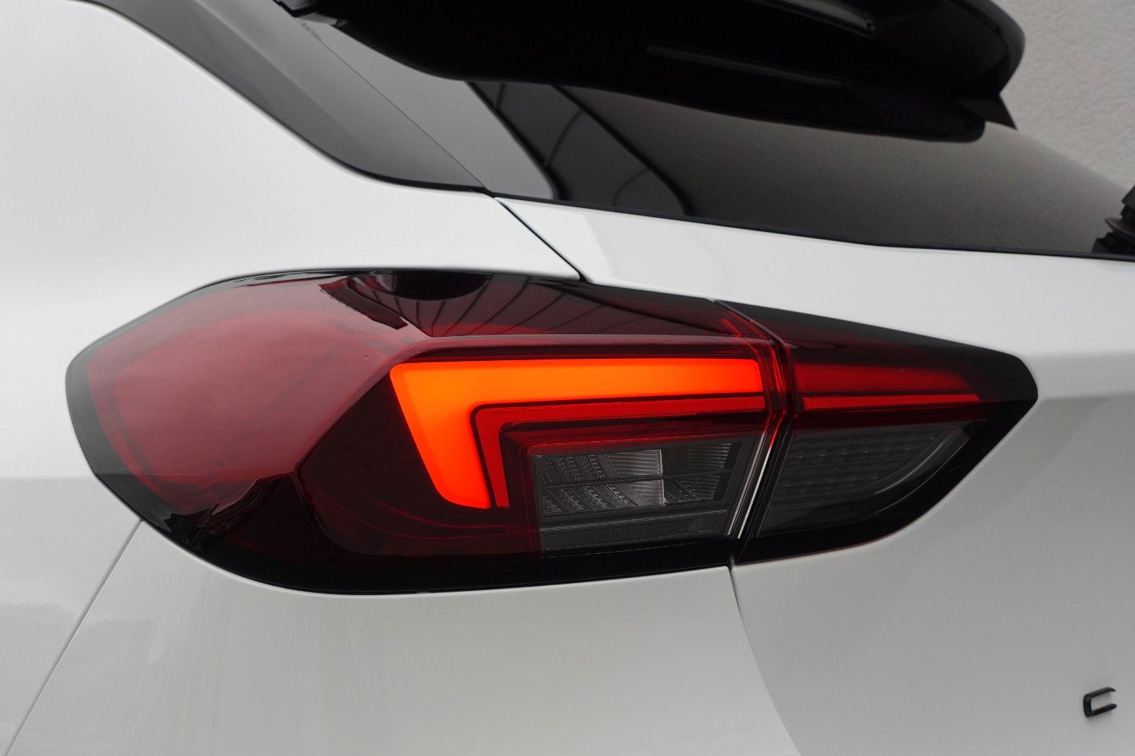 Fahrzeugabbildung Opel Corsa 1.2Turbo GS Allwetter,SHZ,Kamera,PDC,Navi