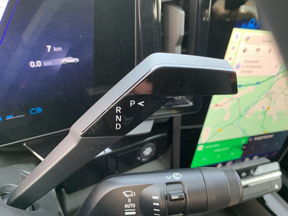 Renault Rafale - Bild 19