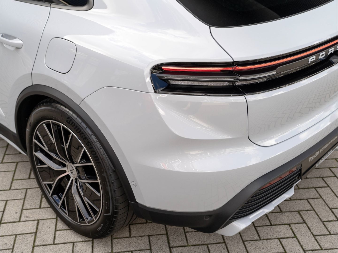 Porsche Macan - Bild 13