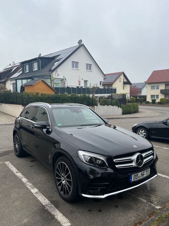 Image of Mercedes-Benz GLC 300