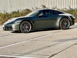 Porsche 992 Carrera S Coupé Carrera S - Porsche 992: Grün