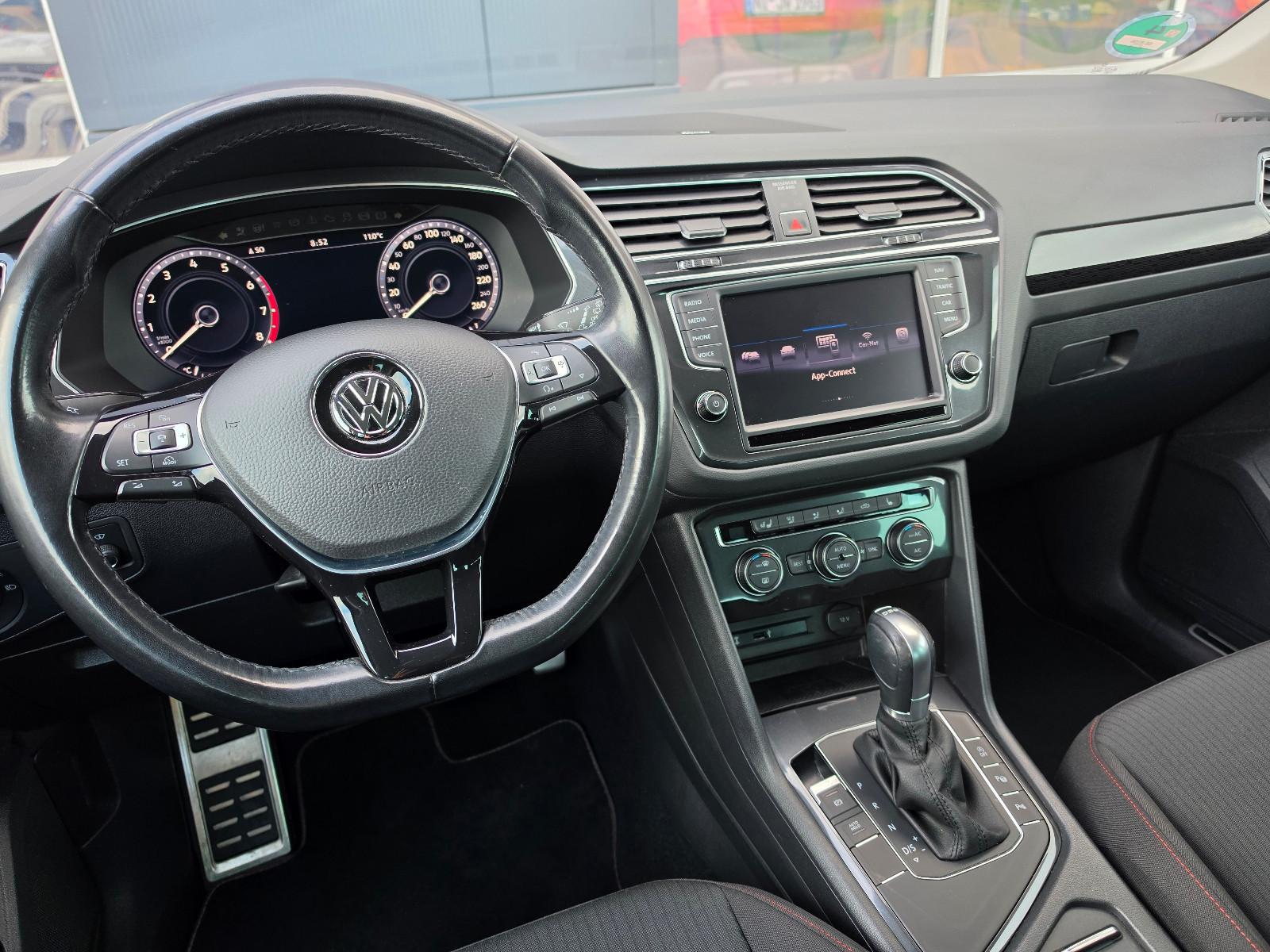 Volkswagen Tiguan Sound 1.4 TÜV Neu/Scheckh./1. Hand/AHK