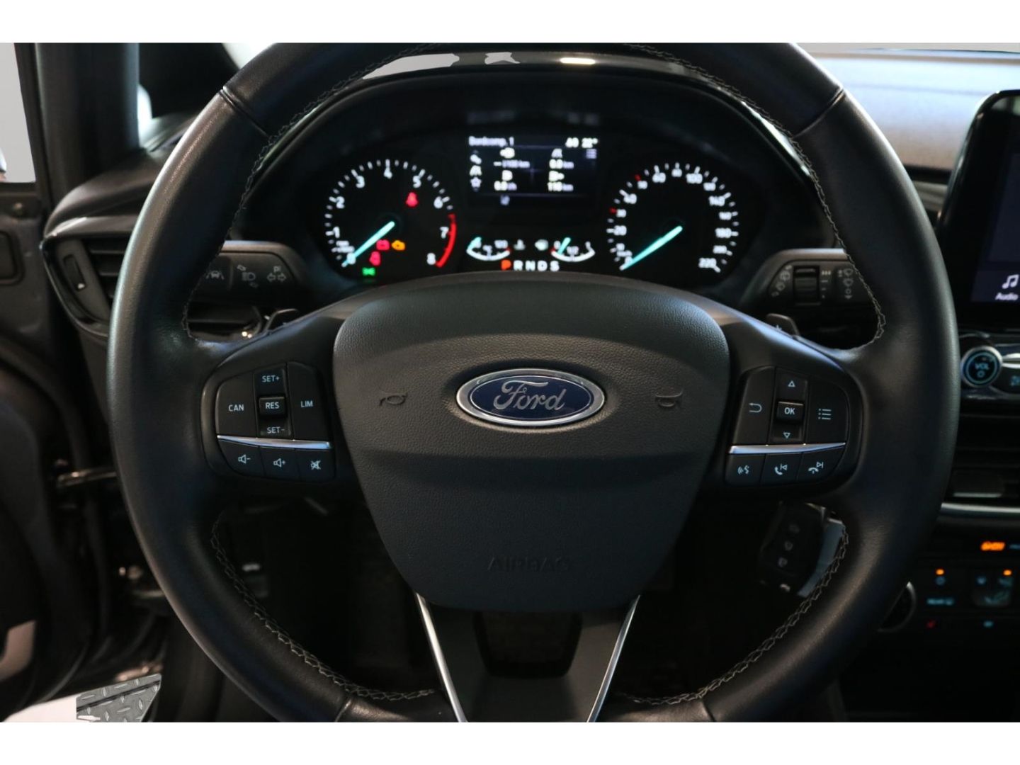 Fahrzeugabbildung Ford Fiesta Trend Apple CarPlay Android Auto WLAN Spu