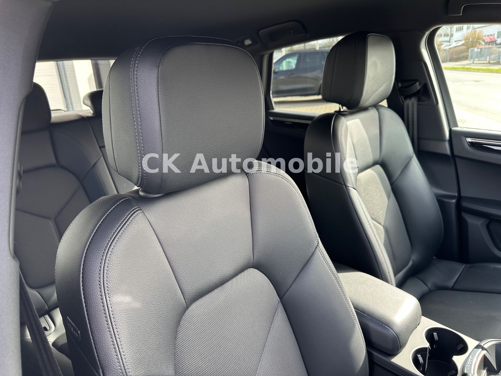 Fahrzeugabbildung Porsche Macan S Car Connect/Navi/LED/BOSE/Kamera/AHK