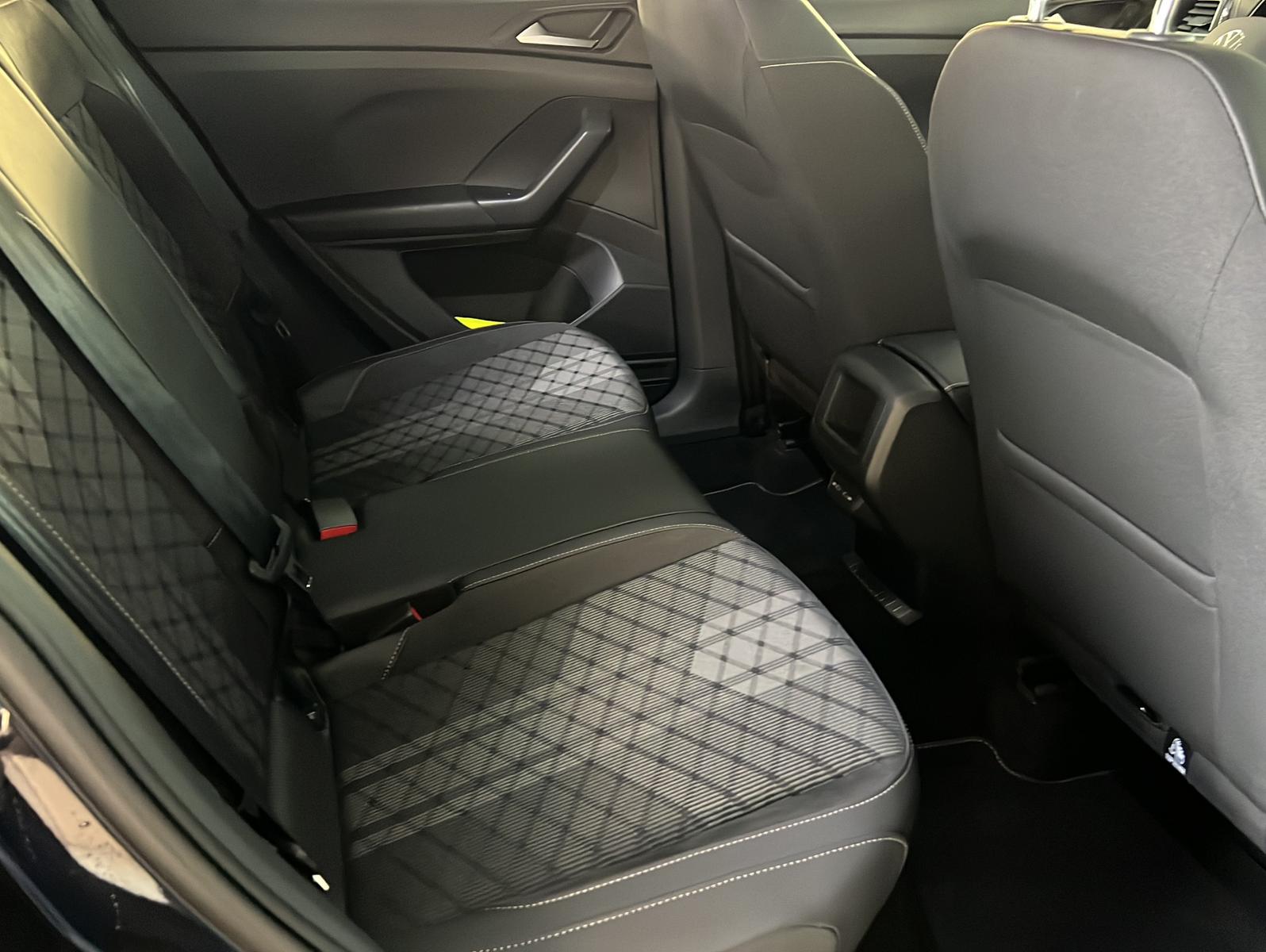 Volkswagen T-Cross 1.0 TSI R-Line*Navi*LED*IQ Drive*Kamera