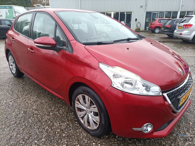 Peugeot 208 1.2 VTi Envy