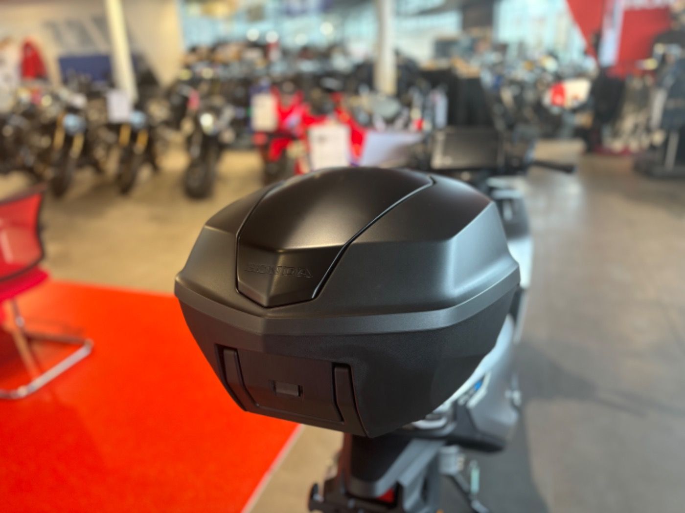 Fahrzeugabbildung Honda CUV e Connected inkl. Honda Smart Topcase