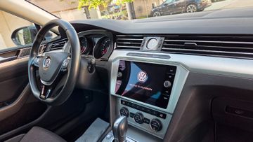 Volkswagen Passat Variant - 12