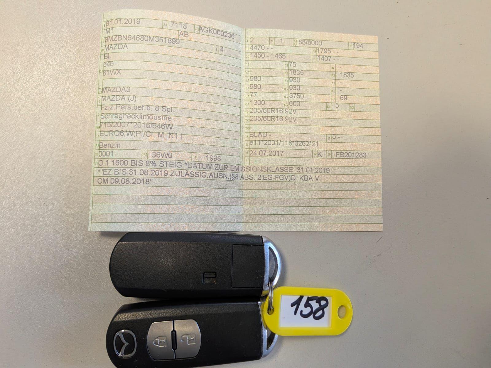 Mazda 3 Signature Automatik 2.0 Unfallschaden