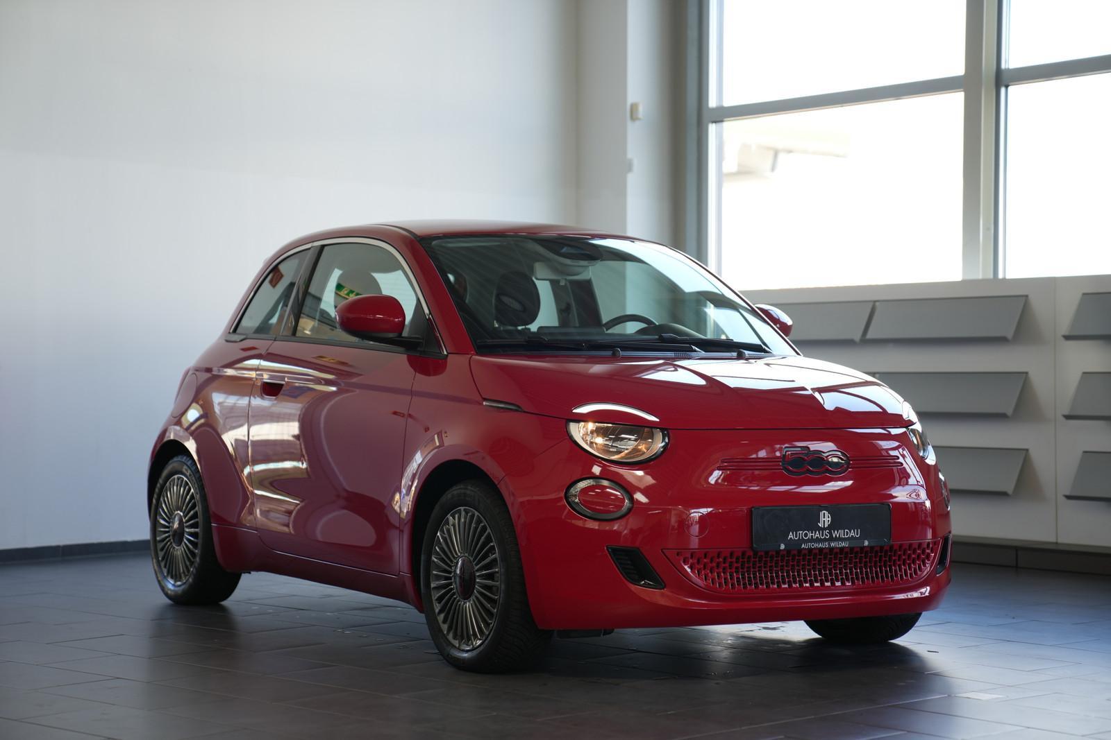 Fiat 500 e Red *NAV*LED*TEMP*