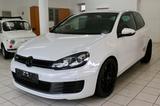 Volkswagen Golf VI GTI adidas - Volkswagen Golf: GTI Adidas