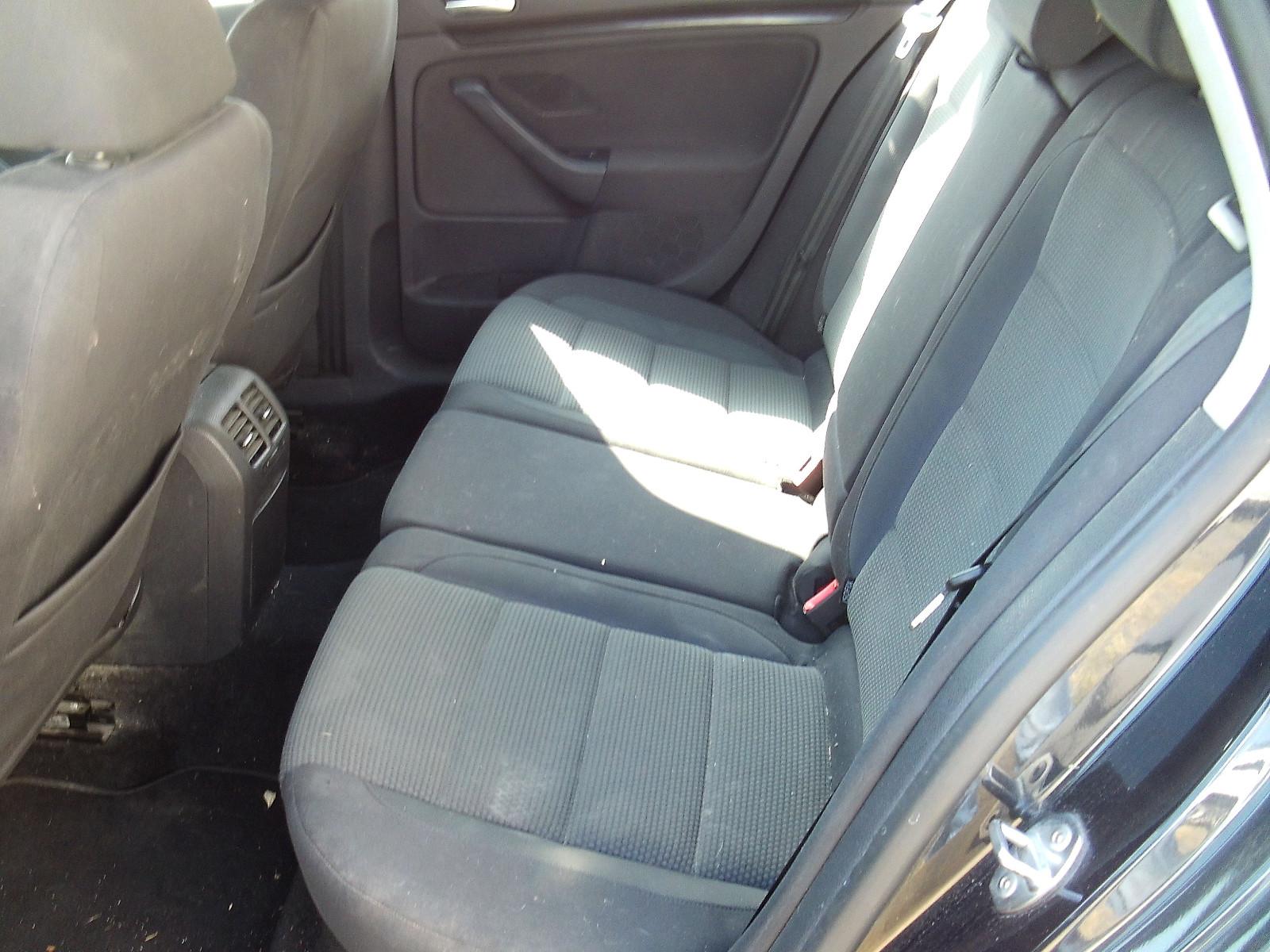 Volkswagen Golf 2010 — photo 8
