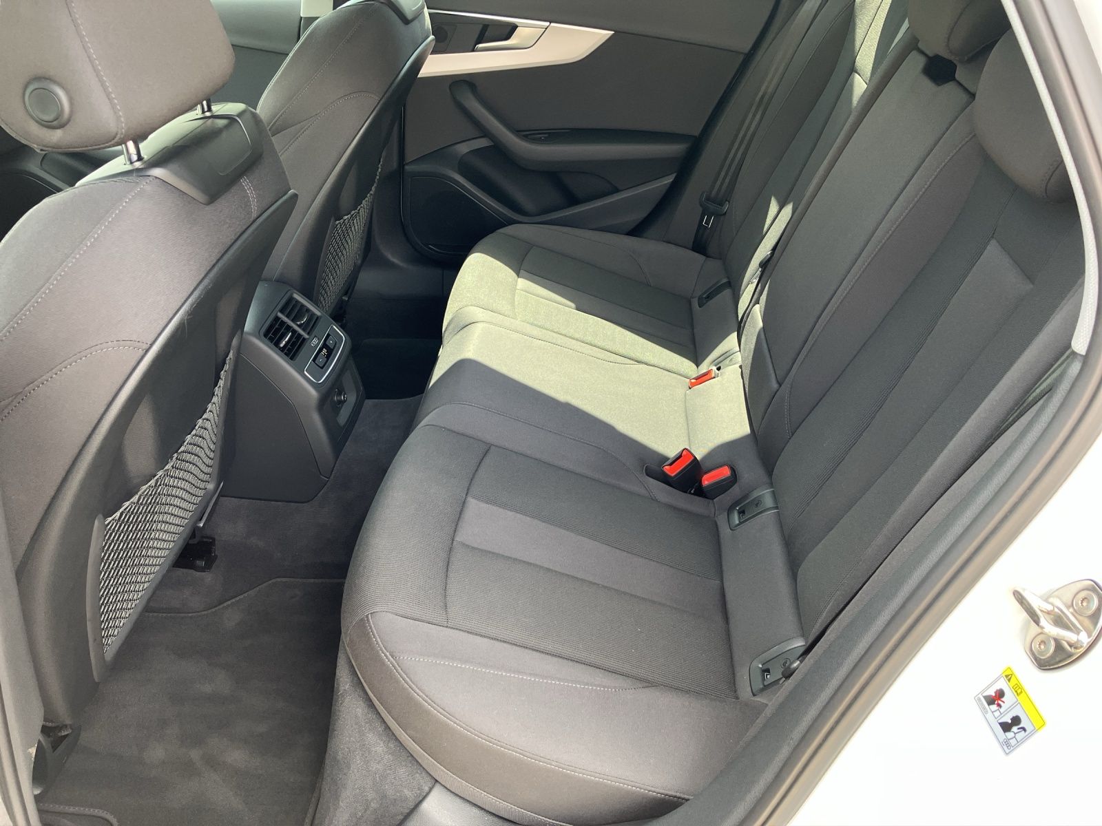 Fahrzeugabbildung Audi A4 Allroad 40 TDI quattro AHK Navi AVC ACC PDC S