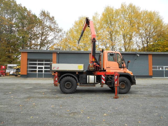 Unimog U400 mit Kran Palfinger PK11502