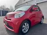 Toyota IQ iQ Basis - rote Toyota IQ