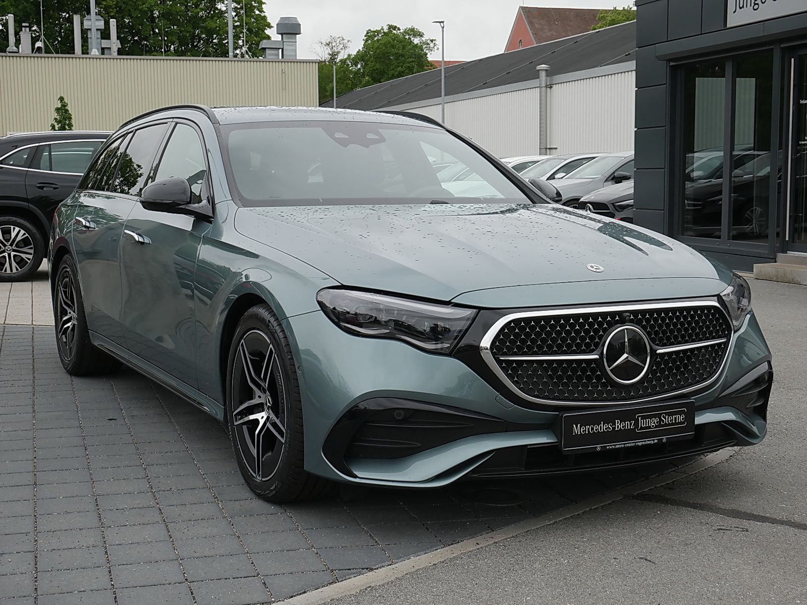 Mercedes-Benz E 450 d 4MATIC T+AMG+Night+DIGITAL LIGHT+AHK+DAB foto 2