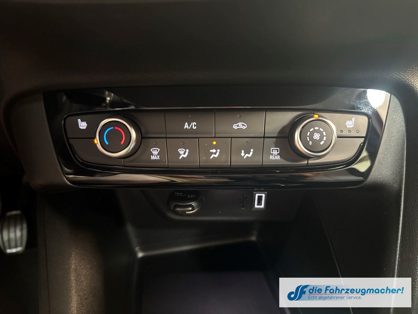 Fahrzeugabbildung Opel Corsa F SHZ Kamera LED Apple CarPlay Android Aut