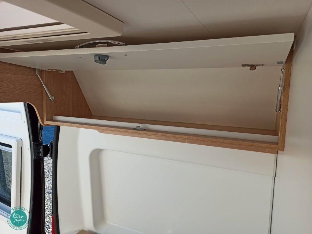 Fahrzeugabbildung Mooveo VAN 54 DB incl. Navi, TV/SAT, Solar, Markise