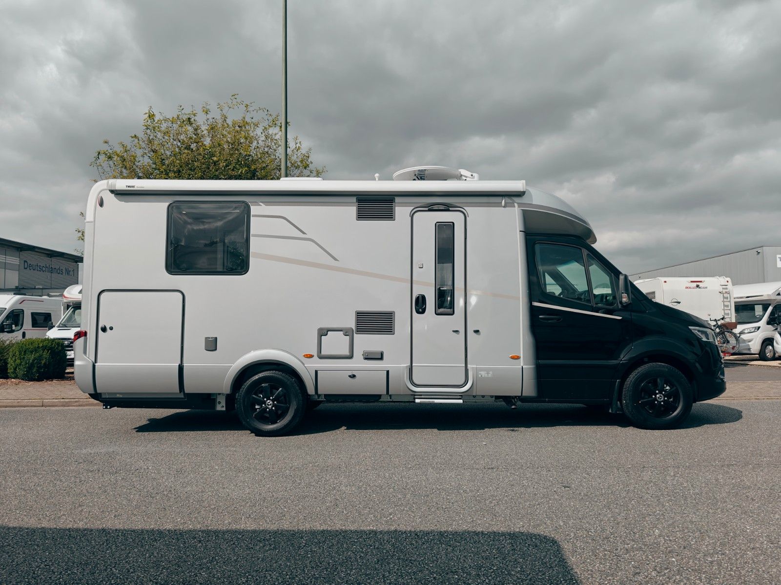 Fahrzeugabbildung HYMER / ERIBA / HYMERCAR B-KLASSE BMC-T 690 MODERNCOMFORT - VIELE EXTRAS