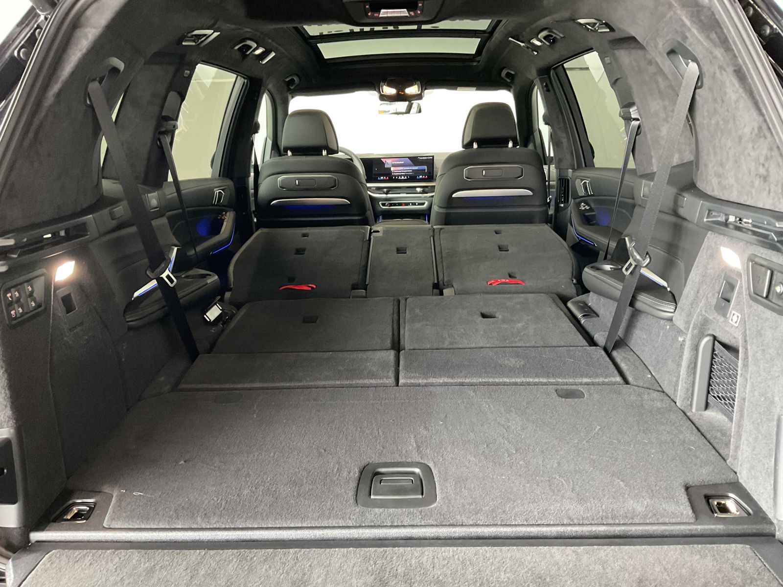 Fahrzeugeinzelansicht 15 Fahrzeugabbildung BMW X7 xDrive40d |Panoramadach |Standheizung |elektr